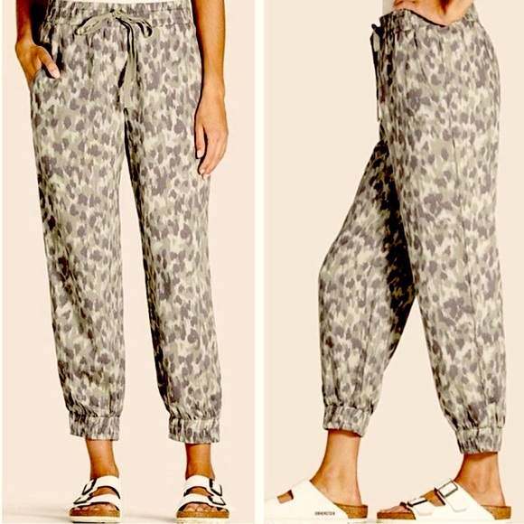 *CLOTH & STONE* Anthropologie Animal Print Jogger Pants - Picture 1 of 10